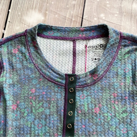 Natural Life Reagan Thermal Floral Henley *RUNS SMALL* Long Sleeves Snap Front - Picture 11 of 14